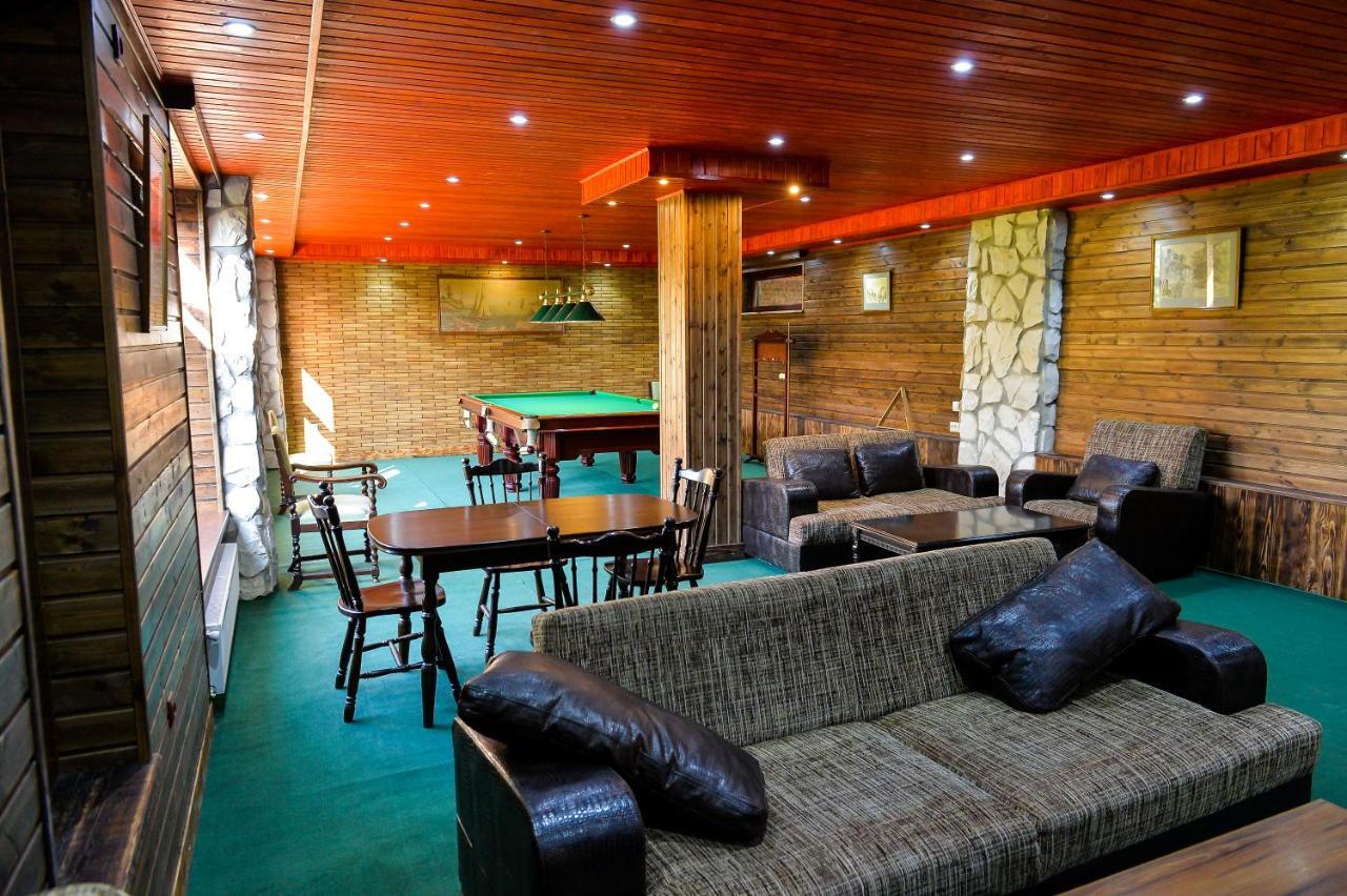 Chateau Chikovani Hotel Gordi Buitenkant foto